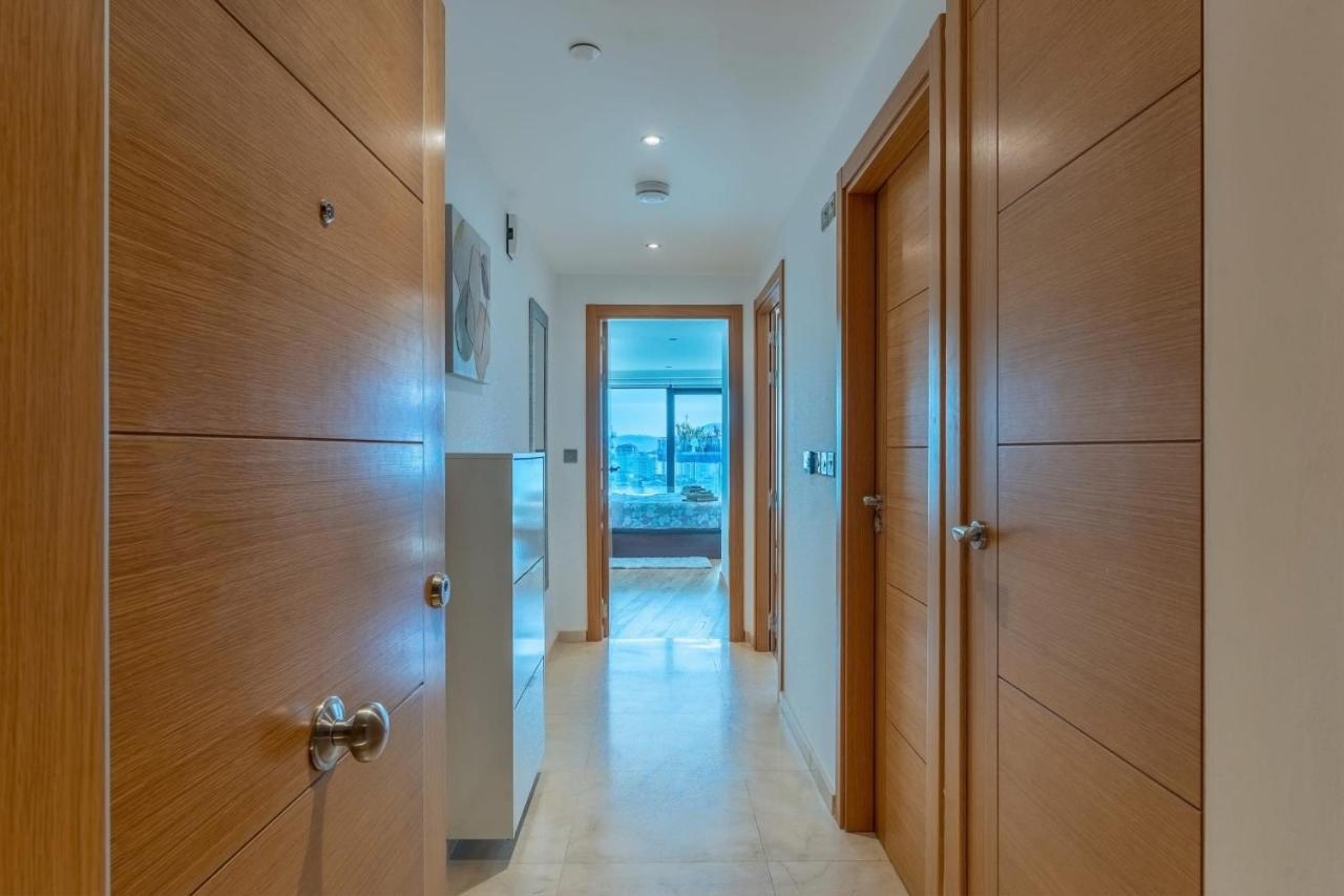 Seaside Serenity Oasis - High Floor - Stunning Views Gibraltar Exteriör bild