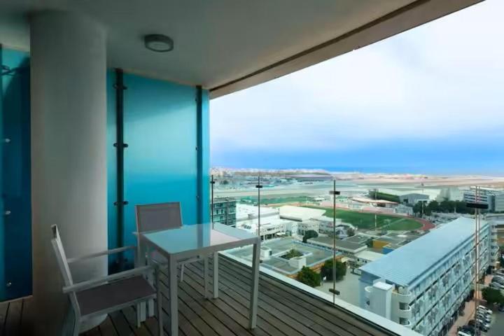 Seaside Serenity Oasis - High Floor - Stunning Views Gibraltar Exteriör bild