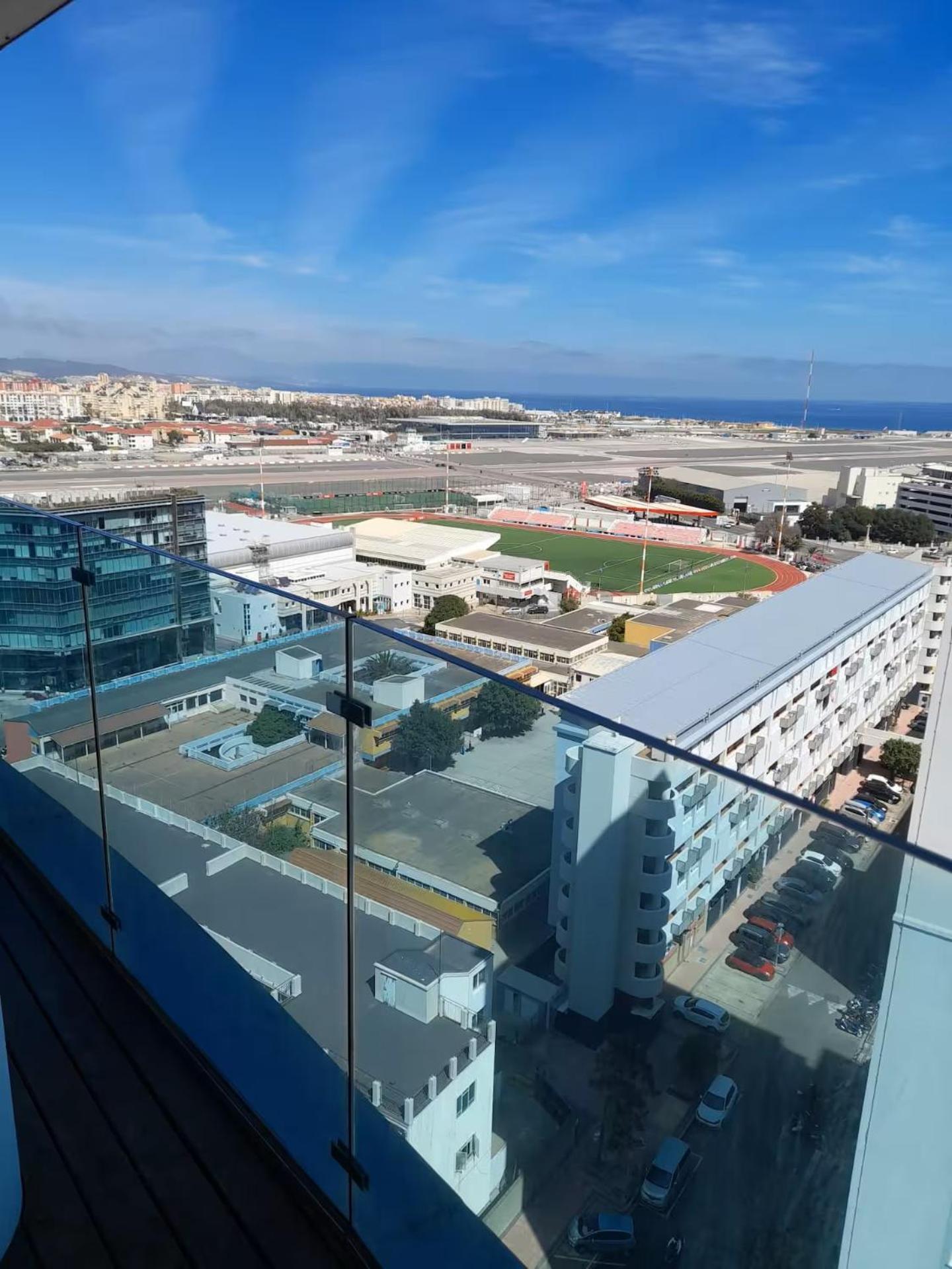 Seaside Serenity Oasis - High Floor - Stunning Views Gibraltar Exteriör bild