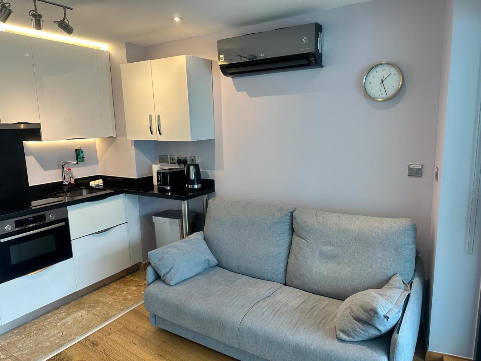 Seaside Serenity Oasis - High Floor - Stunning Views Gibraltar Exteriör bild